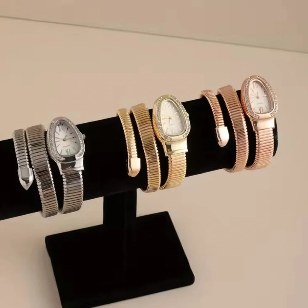 Serpenti Elegant Silver Wrap Women's Watch